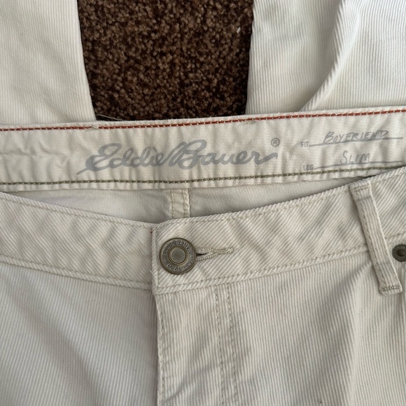 Eddie Bauer Woman’s Cream Straight Jeans - Picture 2 of 5